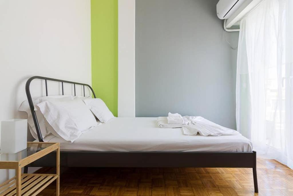 Sunlit 2Br Oasis In Metaxourghio 3Min From Metro Lejlighed Athen Eksteriør billede