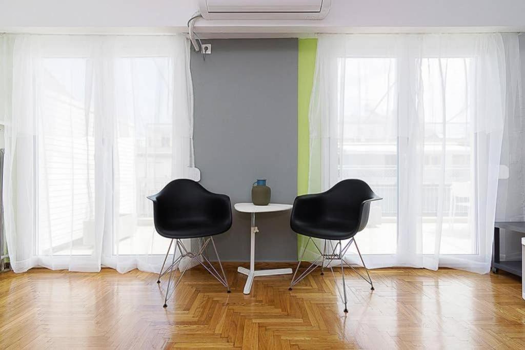 Sunlit 2Br Oasis In Metaxourghio 3Min From Metro Lejlighed Athen Eksteriør billede