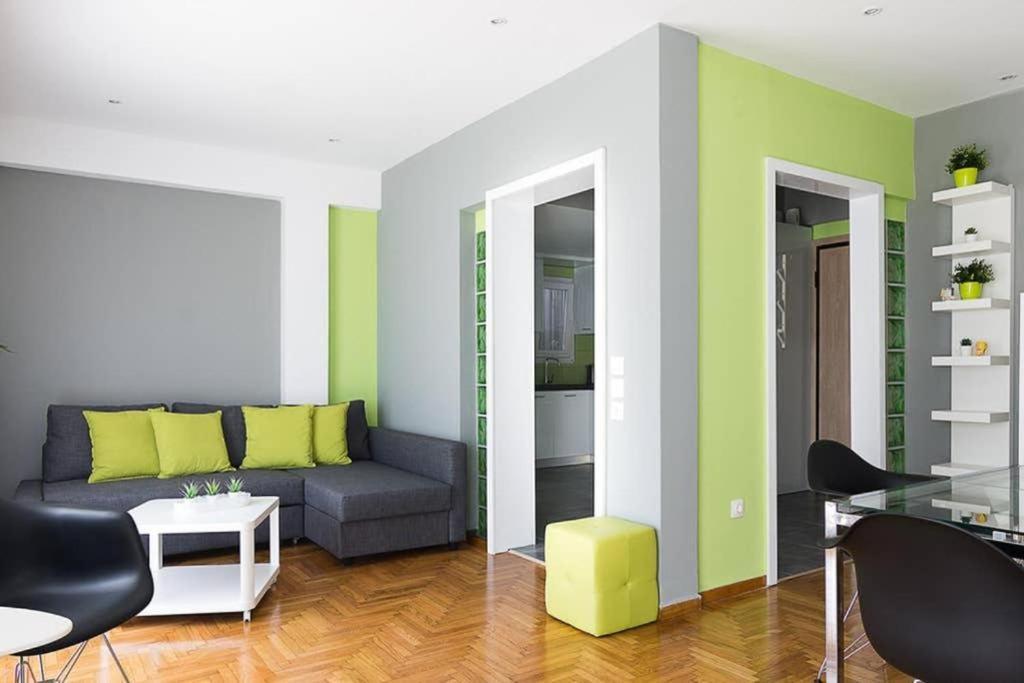 Sunlit 2Br Oasis In Metaxourghio 3Min From Metro Lejlighed Athen Eksteriør billede