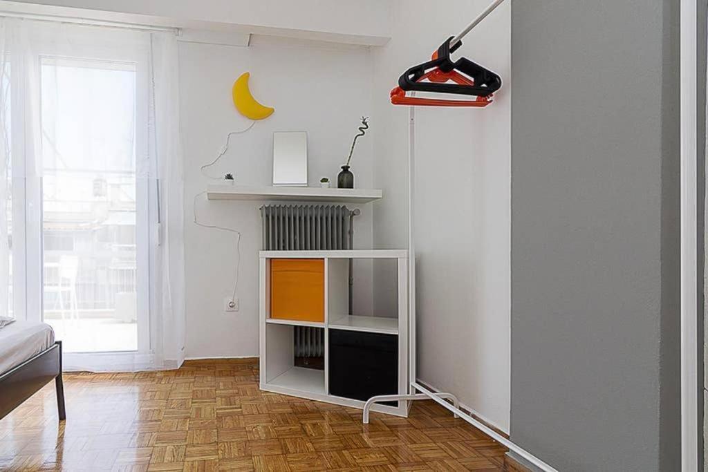 Sunlit 2Br Oasis In Metaxourghio 3Min From Metro Lejlighed Athen Eksteriør billede